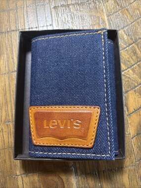 Levi’s 60’s 70’s Style 233-60 Tri-Fold Denim Wallet Deadstock NWT